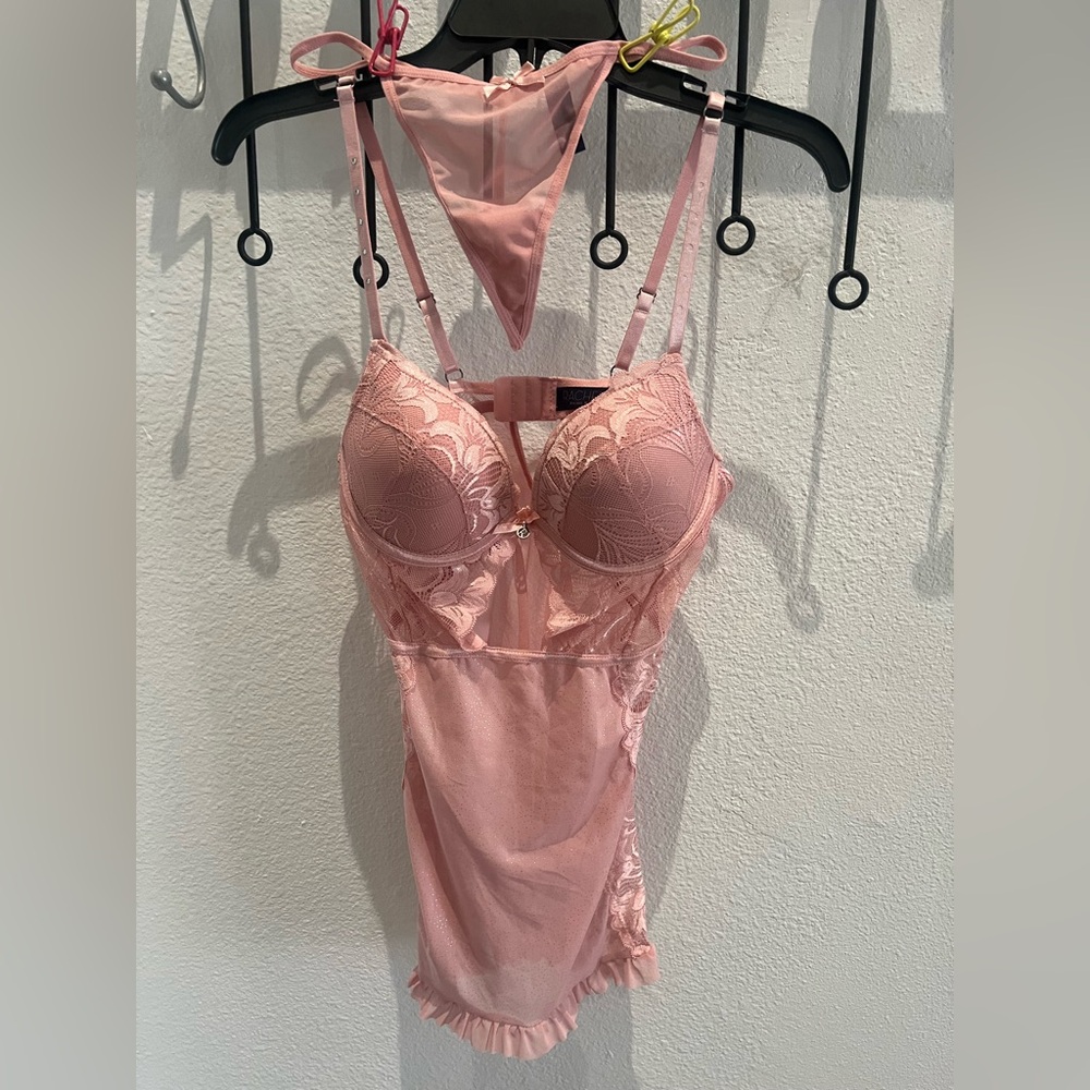 NWOT pink lingerie set